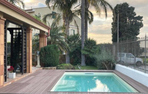 Awesome Home In Brucoli With Jacuzzi